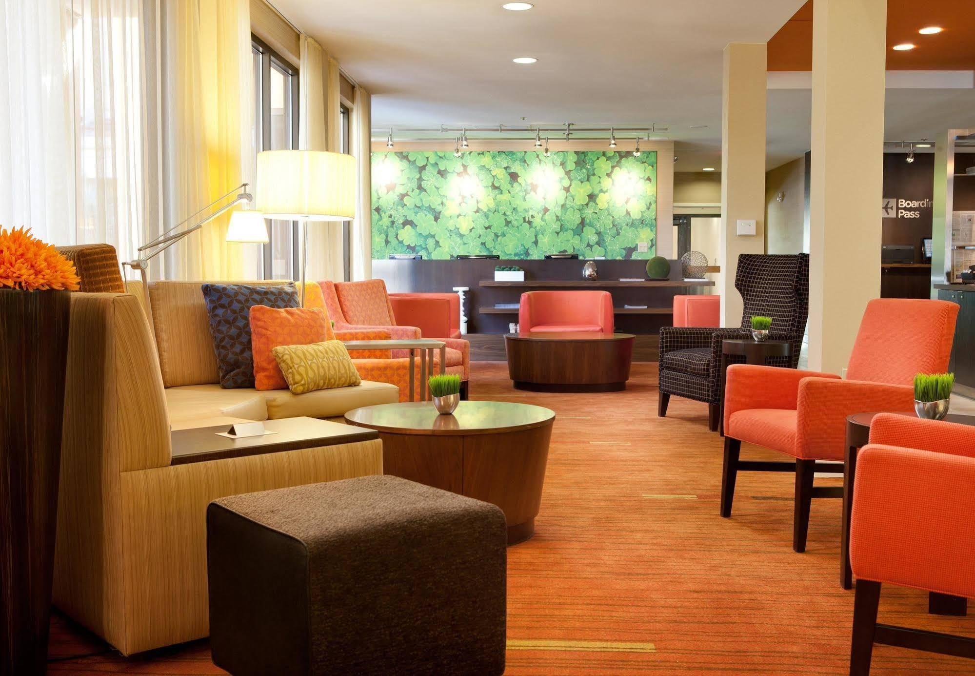 Courtyard By Marriott Albuquerque Airport Hotel Exterior photo