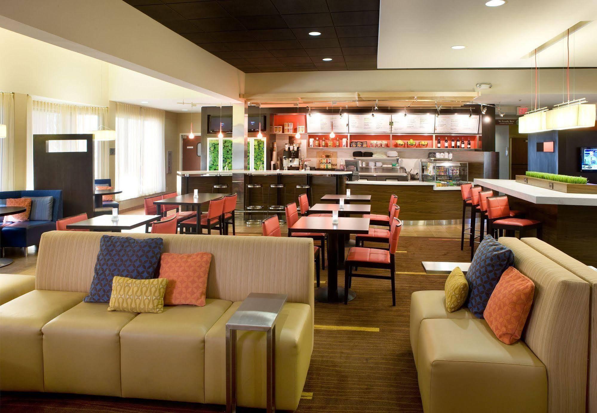 Courtyard By Marriott Albuquerque Airport Hotel Exterior photo