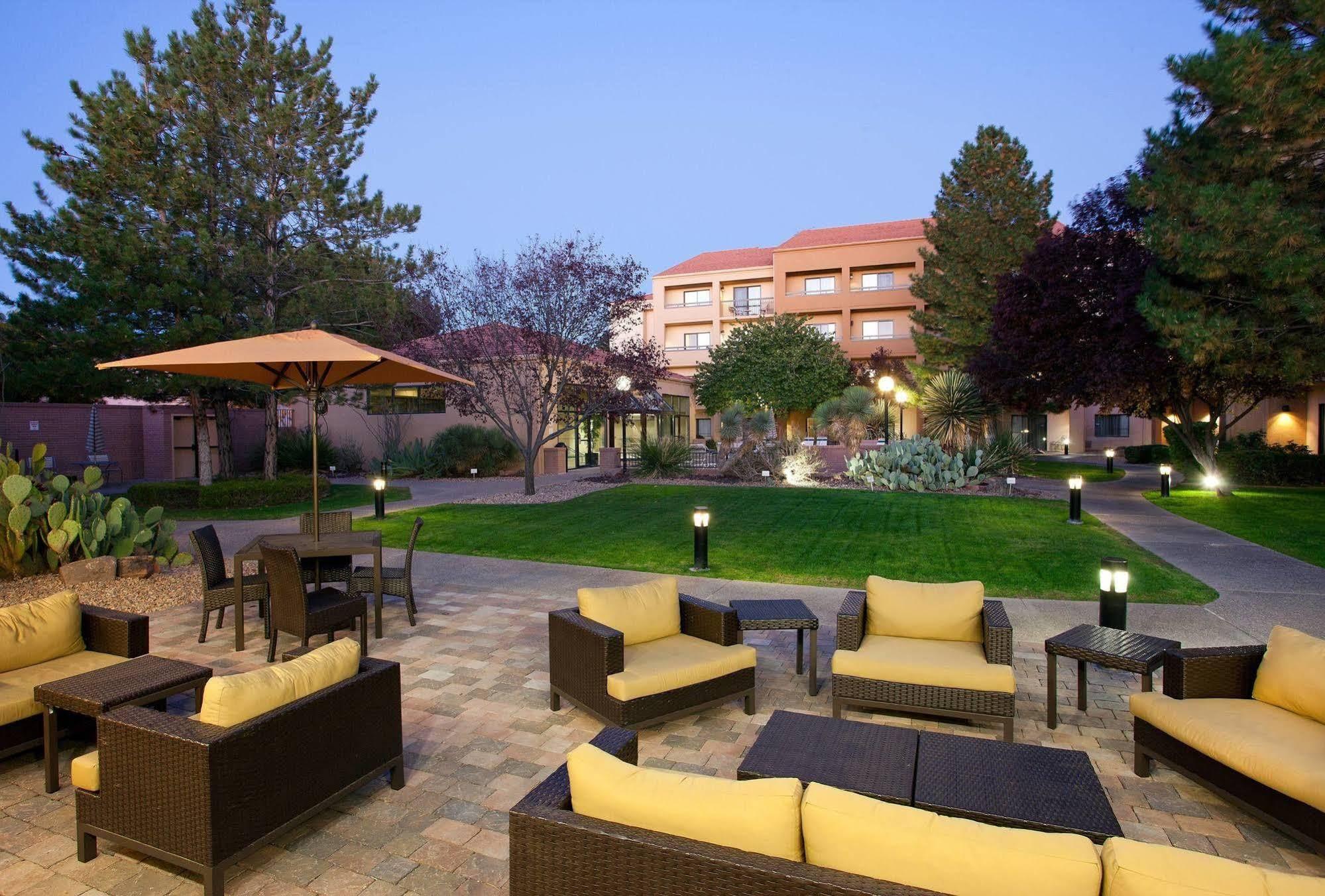 Courtyard By Marriott Albuquerque Airport Hotel Exterior photo