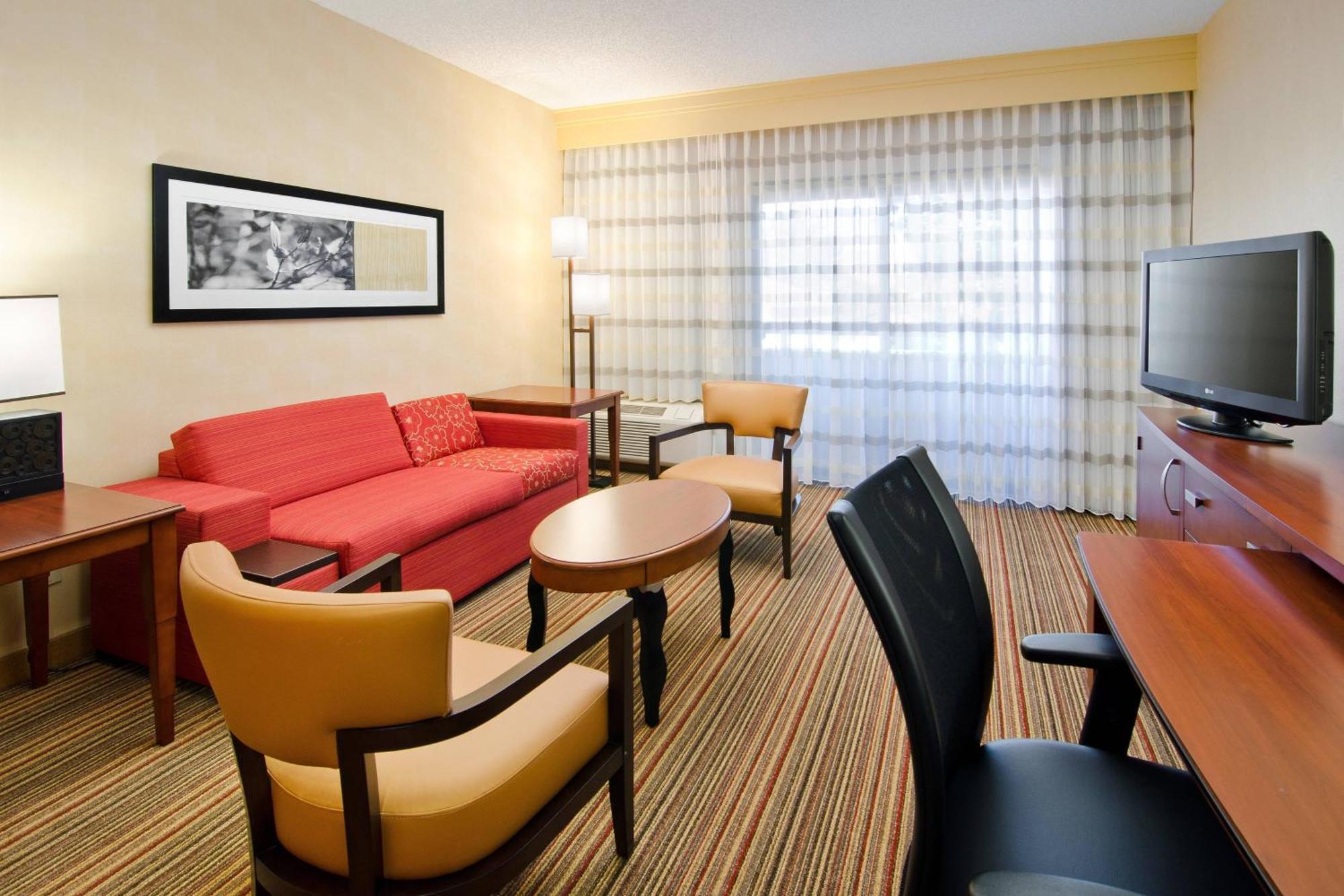 Courtyard By Marriott Albuquerque Airport Hotel Exterior photo