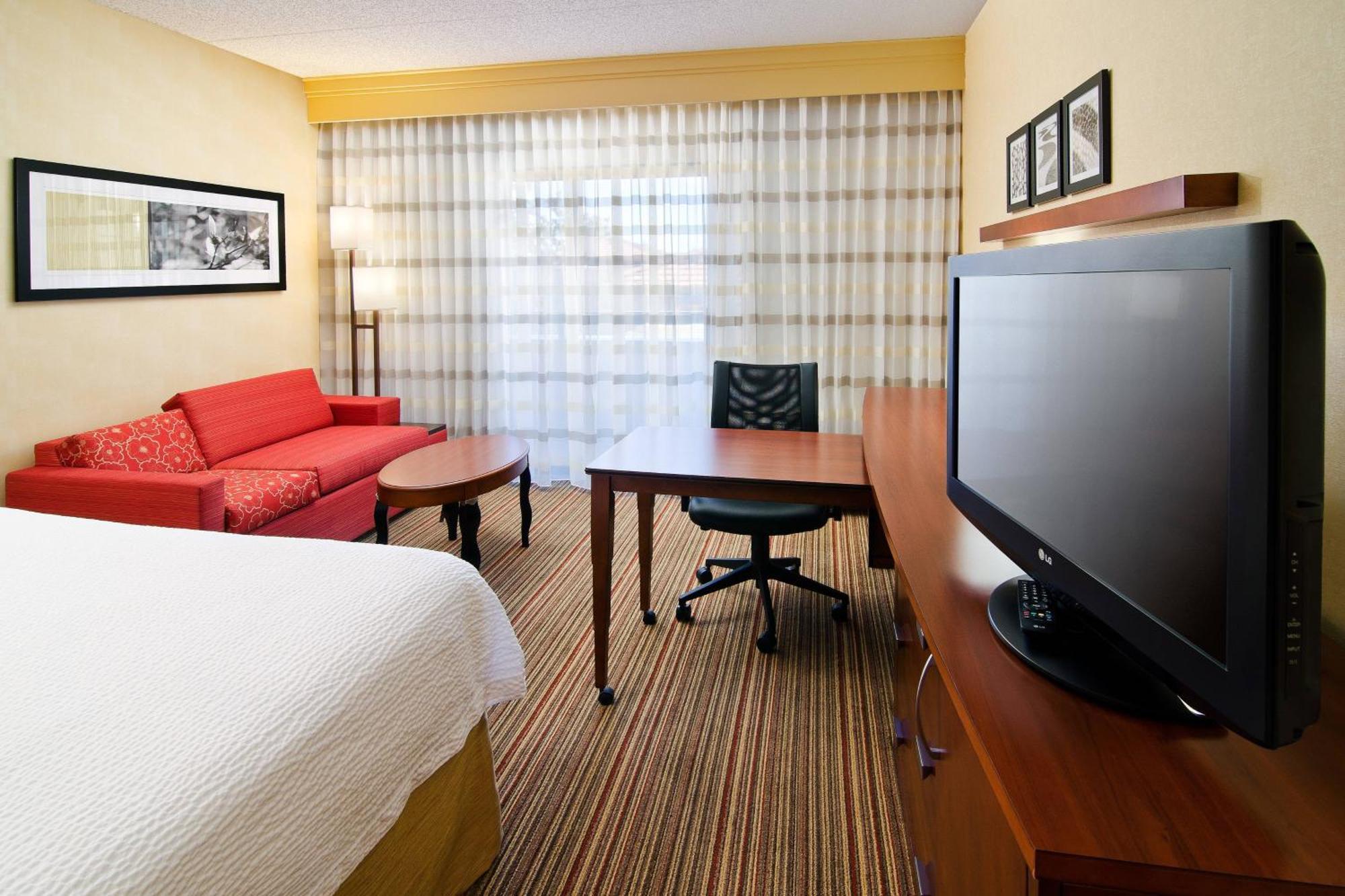 Courtyard By Marriott Albuquerque Airport Hotel Exterior photo