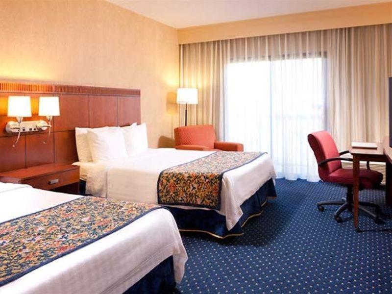 Courtyard By Marriott Albuquerque Airport Hotel Room photo